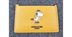 Coach Peanuts Snoopy Ice Skating Yellow Leather Zip Card Case